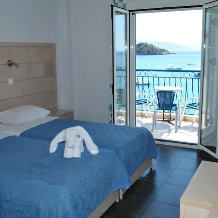 Aris Hotel 2*